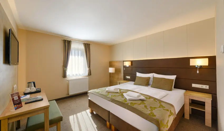 Hotel Honti Wellness �s Konferencia Sz�lloda Visegr�d - H�sv�t (min. 2 �j)