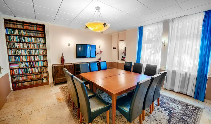 Hotel rottk Kszeg - Kisvrosi hsvt (min. 2 j)