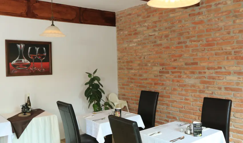 Hotel rottk Kszeg - Kisvrosi hsvt (min. 2 j)