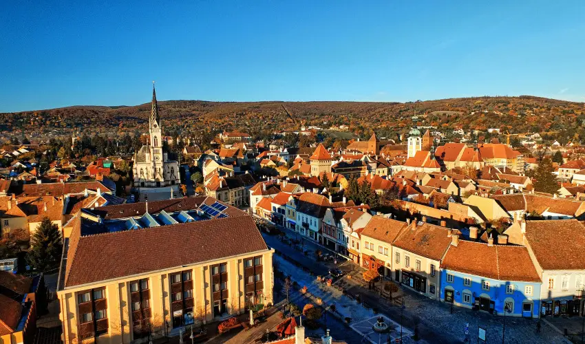 Hotel rottk Kszeg - Kisvrosi hsvt (min. 2 j)