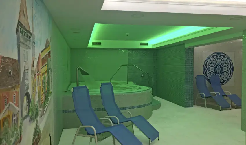 Hotel rottk Kszeg - Kisvrosi hsvt (min. 2 j)