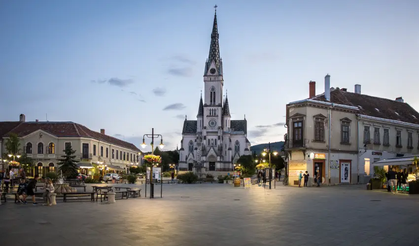 Hotel rottk Kszeg - Kisvrosi hsvt (min. 2 j)