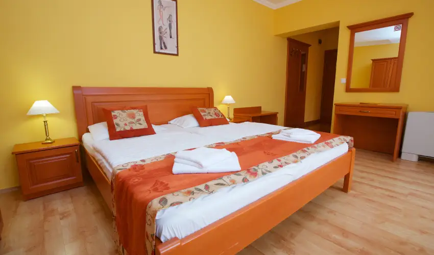 Hotel J�rja Hajd�szoboszl� - H�sv�t (min. 3 �j)