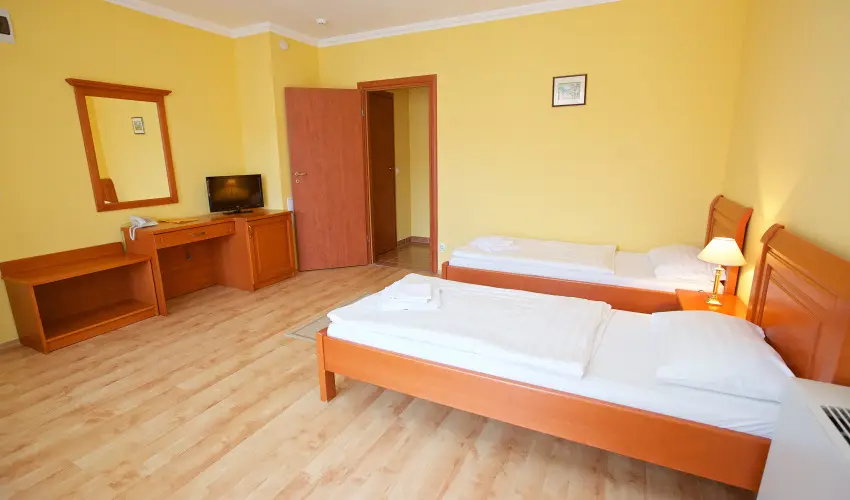 Hotel J�rja Hajd�szoboszl� - H�sv�t (min. 3 �j)