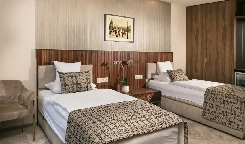 Hotel Klvria Gyr - Hsvt