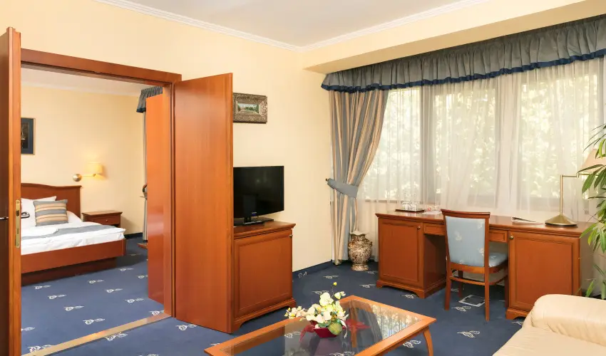 Hotel Klvria Gyr - Hsvt