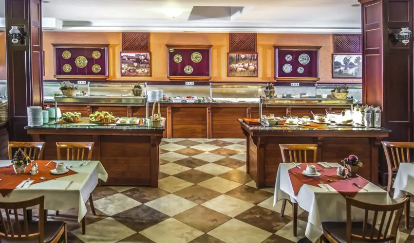 Hotel Kapit�ny Superior Wellness S�meg - H�sv�t a Kapit�nyban (min. 3 �j)