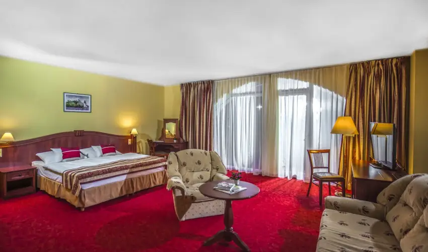 Hotel Kapit�ny Superior Wellness S�meg - H�sv�t a Kapit�nyban (min. 3 �j)