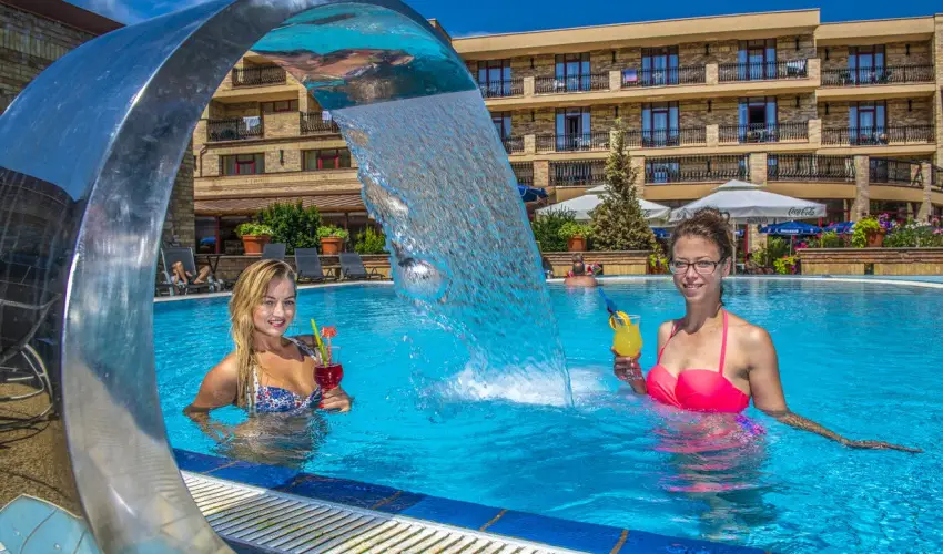 Hotel Kapit�ny Superior Wellness S�meg - H�sv�t a Kapit�nyban (min. 3 �j)