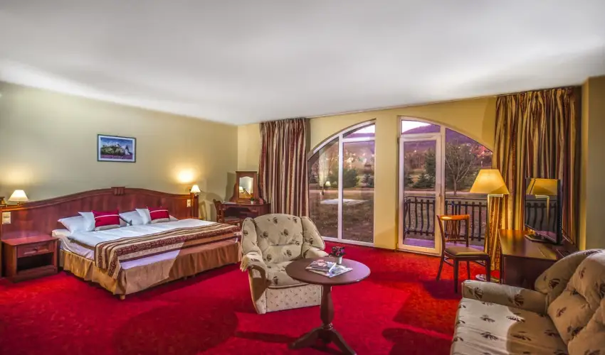 Hotel Kapit�ny Superior Wellness S�meg - H�sv�t a Kapit�nyban (min. 3 �j)