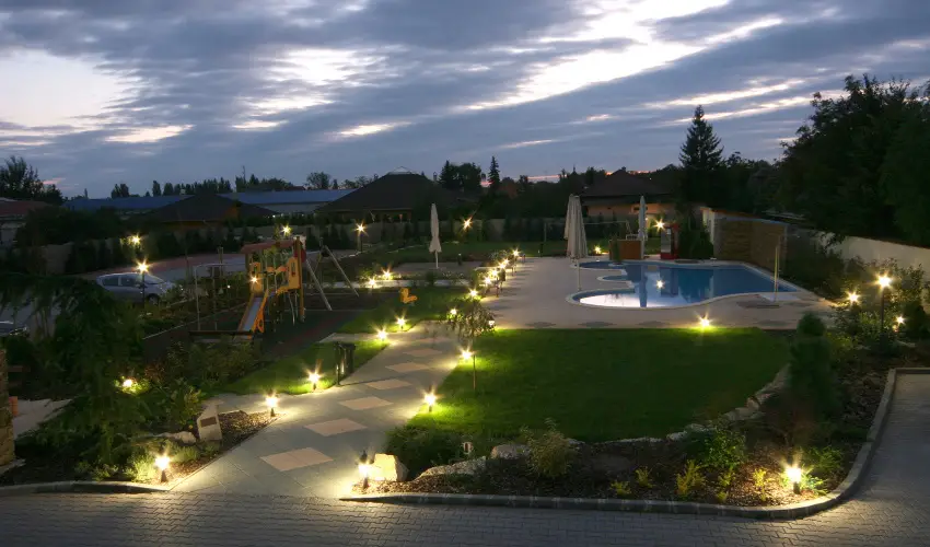 Hotel Kiss Tata - Felnttbart Hsvt