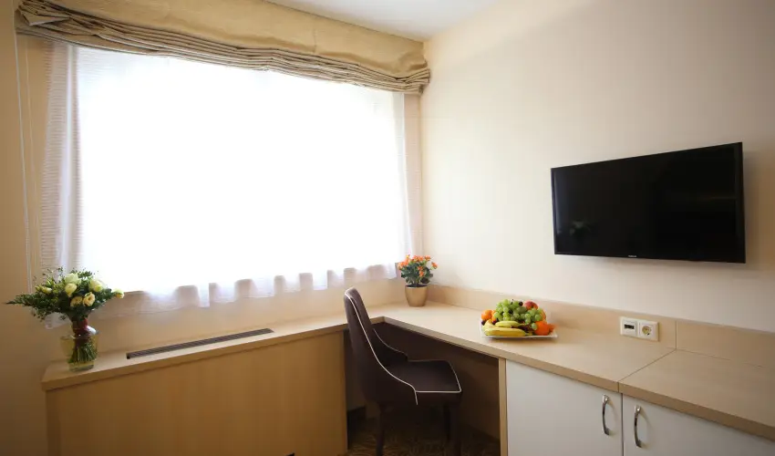 Hotel Kiss Tata - Felnttbart Hsvt