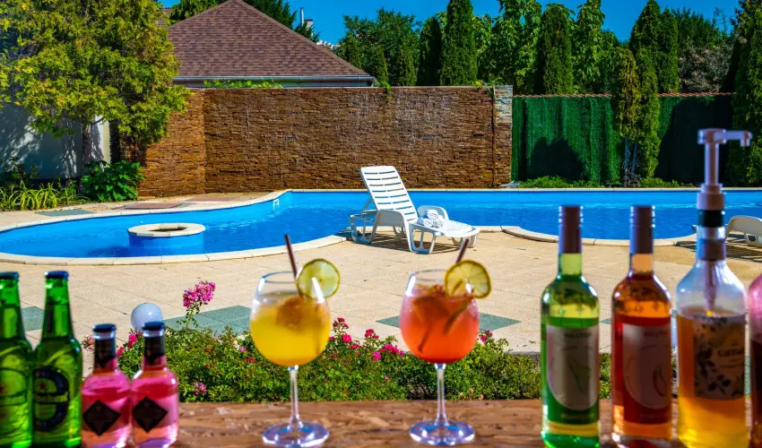 Hotel Kiss Tata - Felnttbart Hsvt