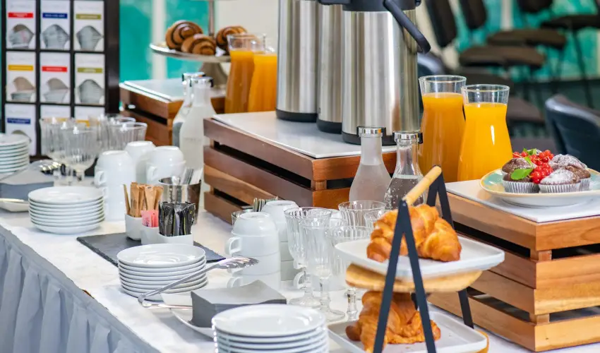 Hotel Kiss Tata - Felnttbart Hsvt