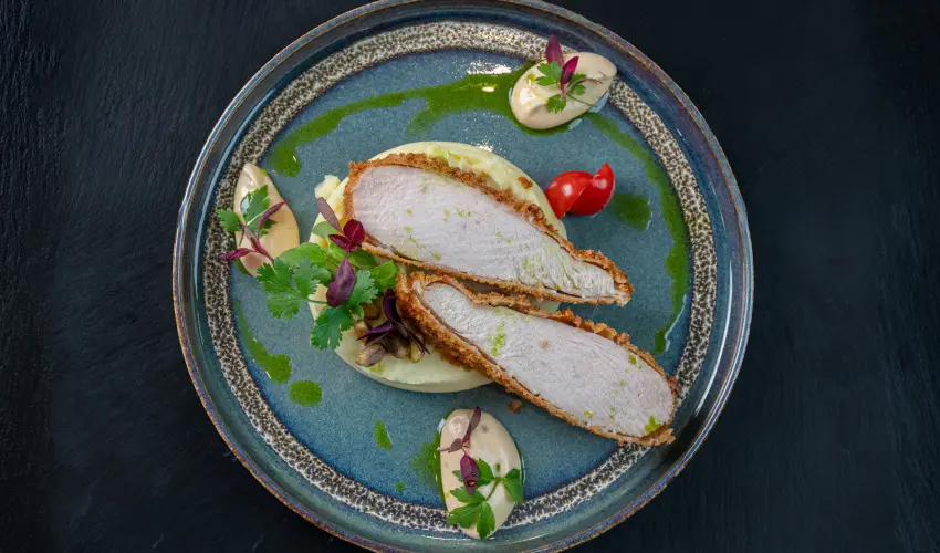 Hotel Kiss Tata - Felnttbart Hsvt