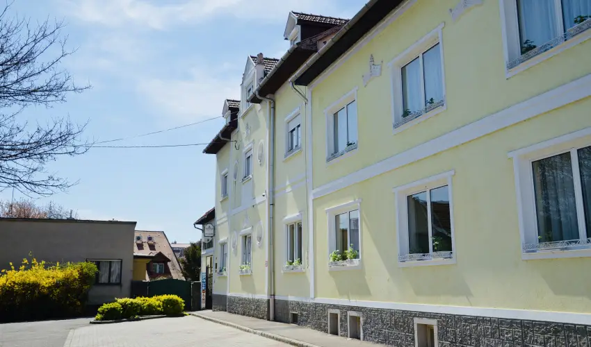 Hotel Korona Wellness, Rendezv�ny & Borhotel Eger Eger - H�sv�t