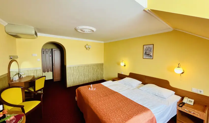 Hotel Korona Wellness, Rendezv�ny & Borhotel Eger Eger - H�sv�t