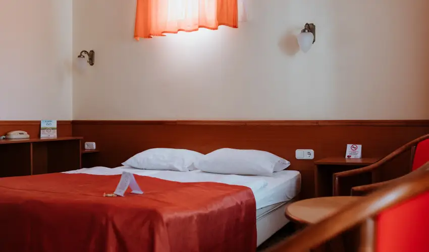 Hotel Korona Wellness, Rendezv�ny & Borhotel Eger Eger - H�sv�t