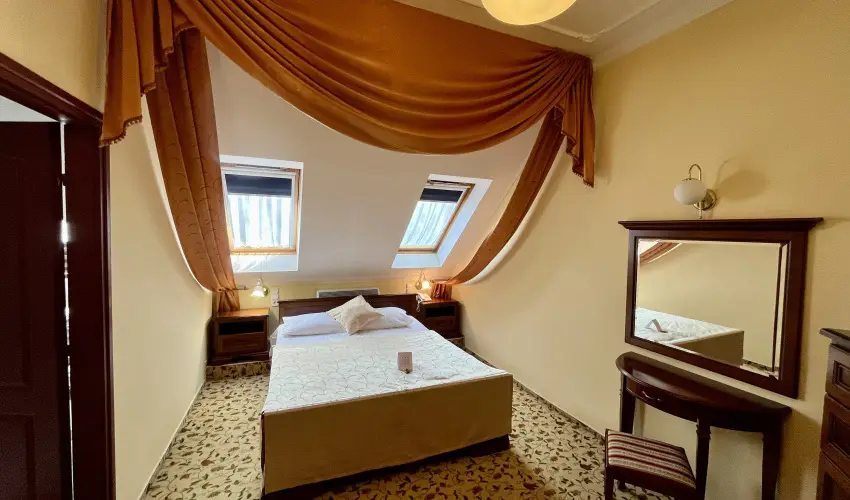 Hotel Korona Wellness, Rendezv�ny & Borhotel Eger Eger - H�sv�t