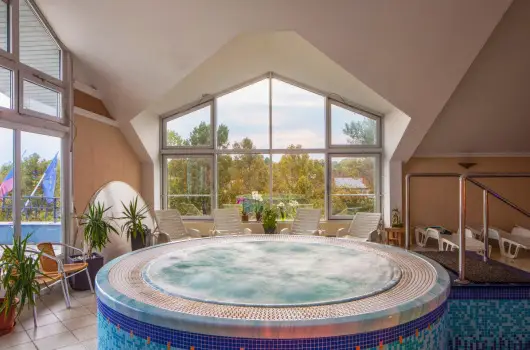 Kristly Hotel - Hsvt