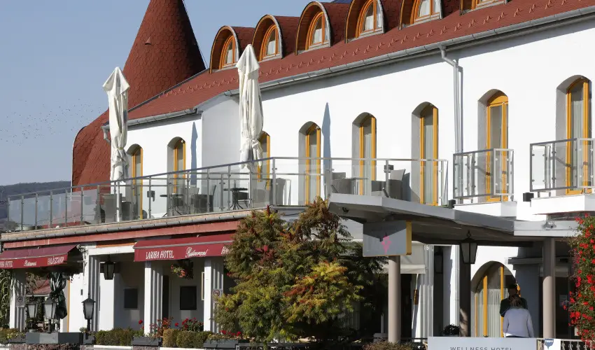 Hotel Laroba Alsóörs - Húsvét (min. 2 éj)