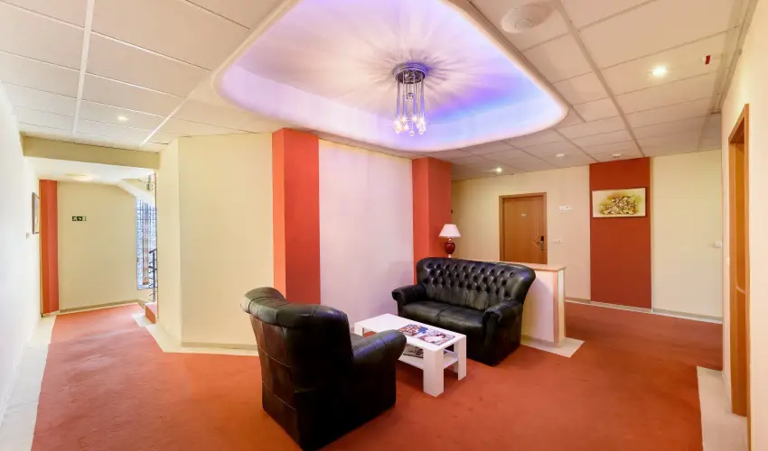 Hotel Ngy vszak Hajdszoboszl - Hsvt (min. 2 j)