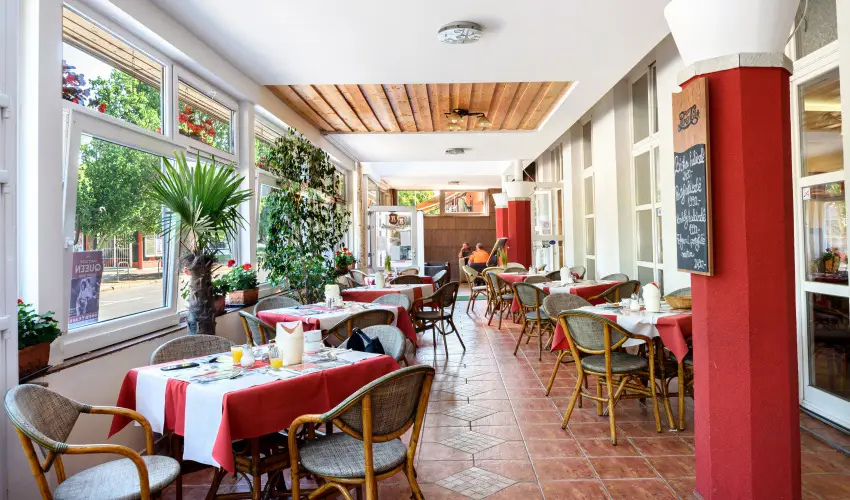 Hotel Ngy vszak Hajdszoboszl - Hsvt (min. 2 j)