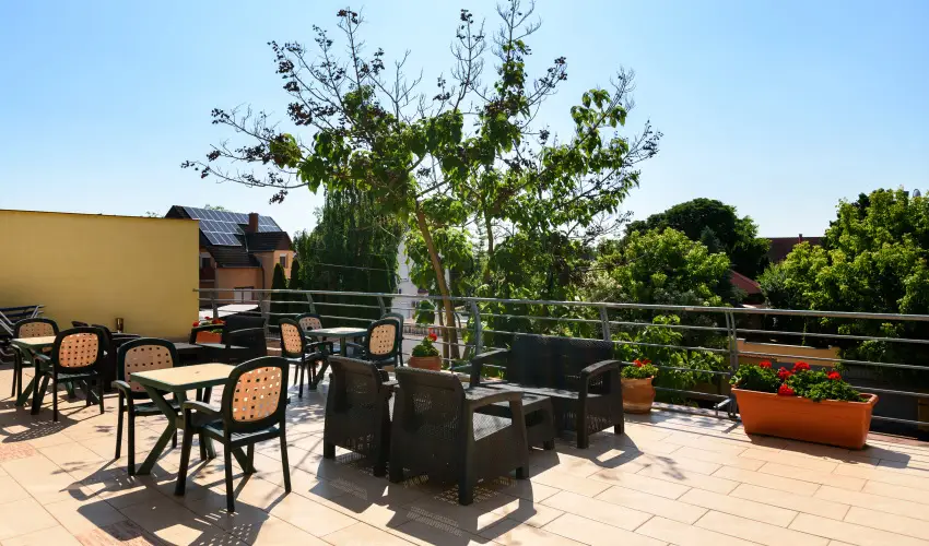 Hotel Ngy vszak Hajdszoboszl - Hsvt (min. 2 j)