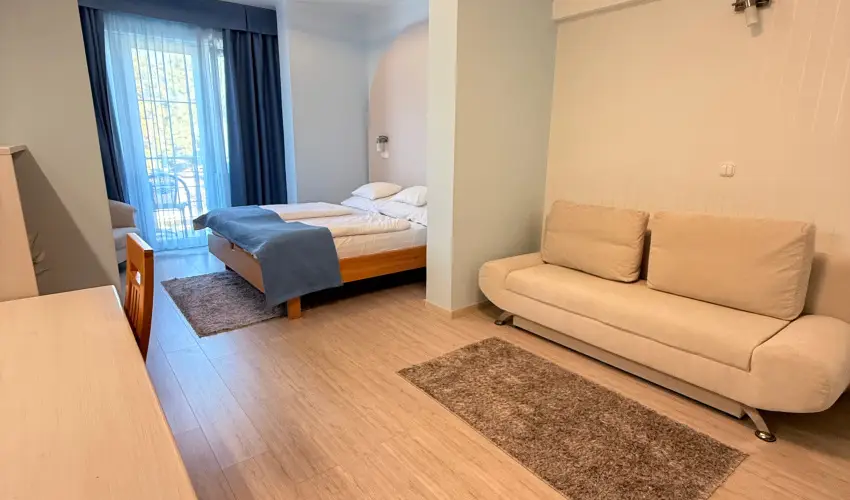 Hotel N�gy �vszak Hajd�szoboszl� - H�sv�t