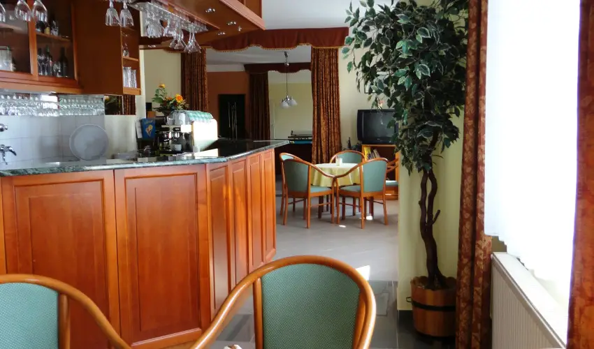 Hotel Ovit Keszthely - H�sv�t (min. 3 �j)