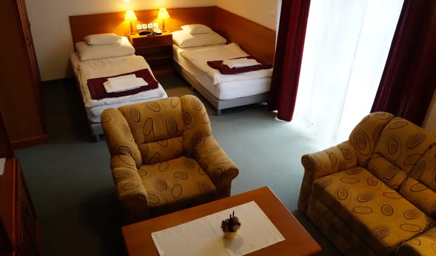 Hotel Ovit Keszthely - H�sv�t (min. 3 �j)