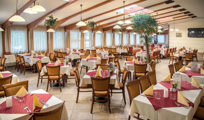 Palace Hotel  Hvz - Hsvt 