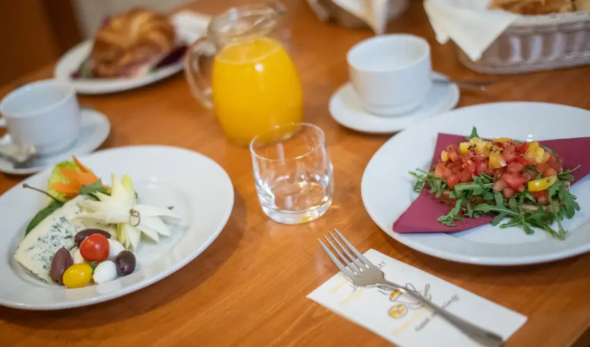 Palace Hotel  H�v�z - H�sv�t 