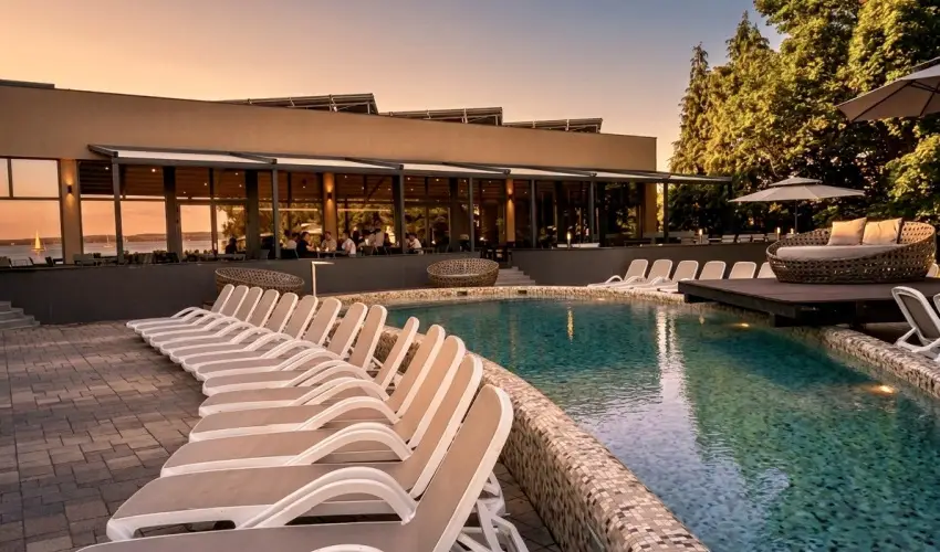 Pr�mium Hotel Panor�ma Si�fok - H�sv�ti NYULats�g! (min. 2 �j)