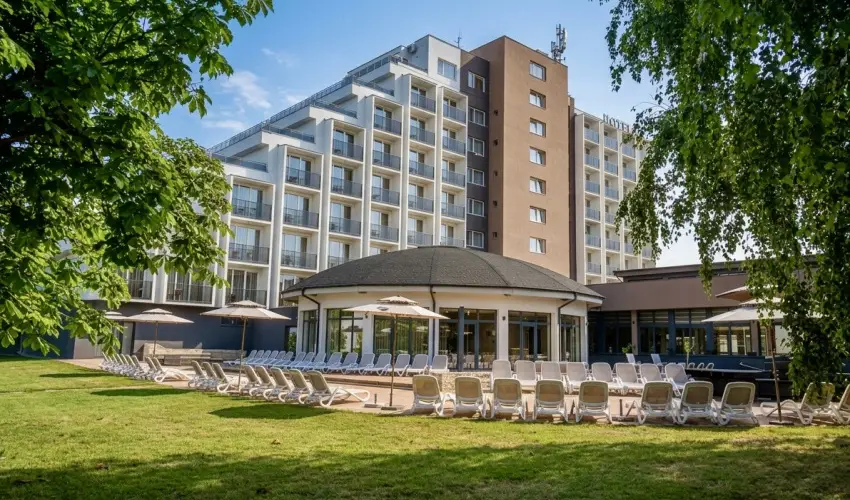 Pr�mium Hotel Panor�ma Si�fok - H�sv�ti NYULats�g! (min. 2 �j)
