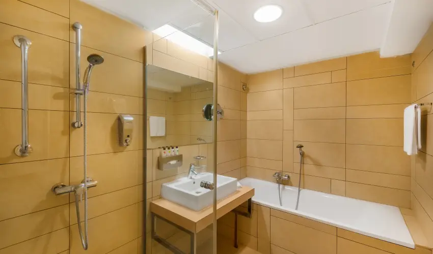 Park Inn by Radisson Srvr Resort & Spa Srvr - Hsvt (min. 3 j)