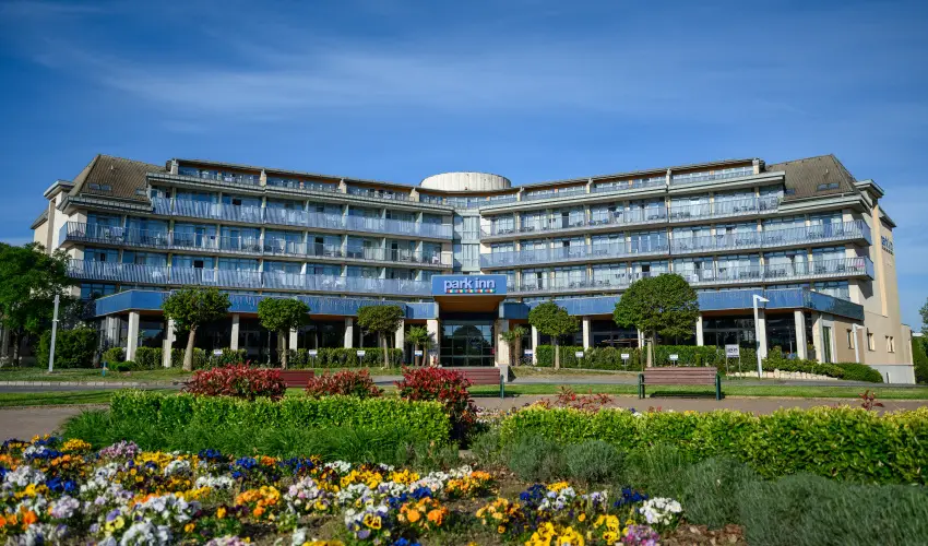 Park Inn by Radisson S�rv�r Resort & Spa S�rv�r - Locsol�s helyett laz�t�s