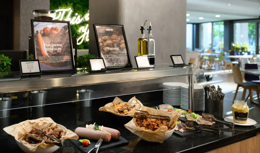Park Inn by Radisson S�rv�r Resort & Spa S�rv�r - Locsol�s helyett laz�t�s