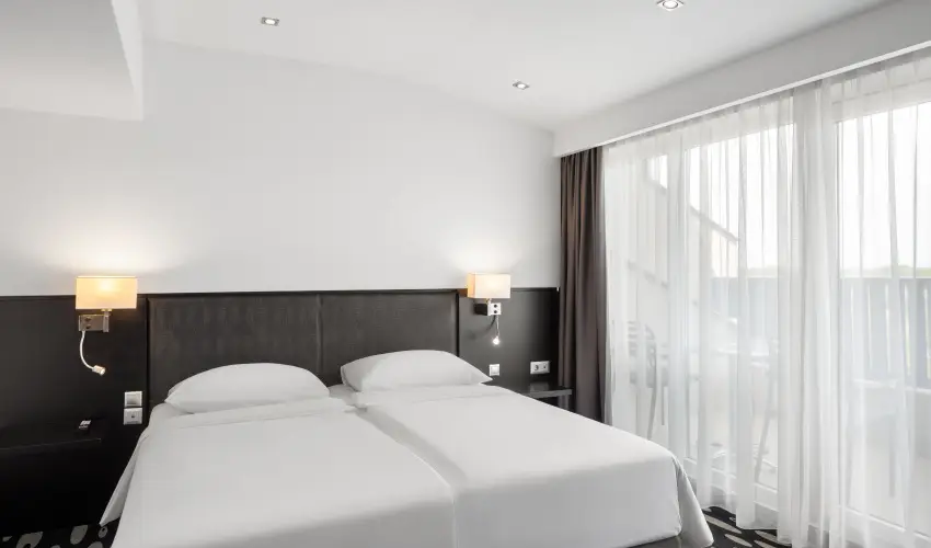 Park Inn by Radisson S�rv�r Resort & Spa S�rv�r - Locsol�s helyett laz�t�s