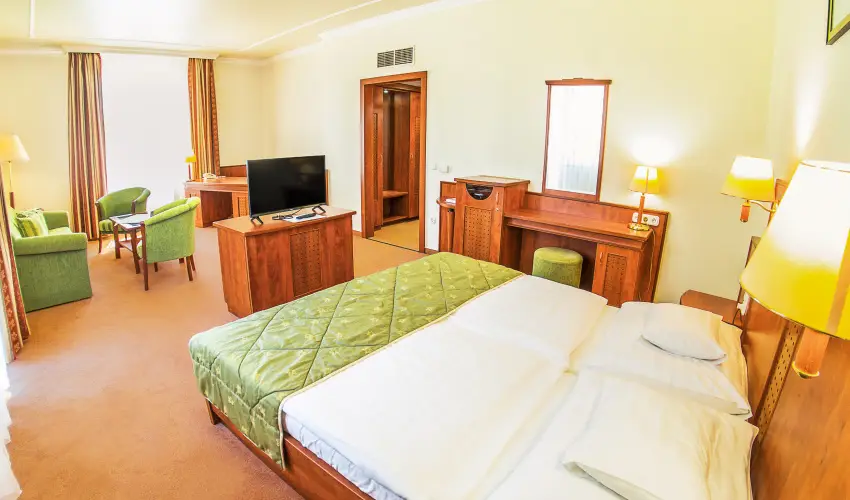 Silver Hotel Hajdszoboszl - Hsvt (min. 3 j)