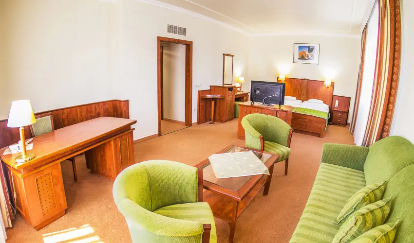 Silver Hotel Hajdszoboszl - Hsvt (min. 3 j)