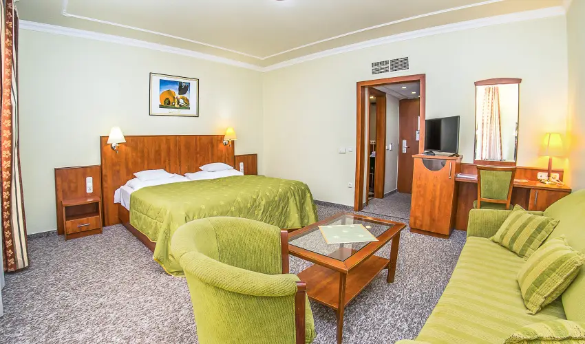 Silver Hotel Hajdszoboszl - Hsvt (min. 3 j)