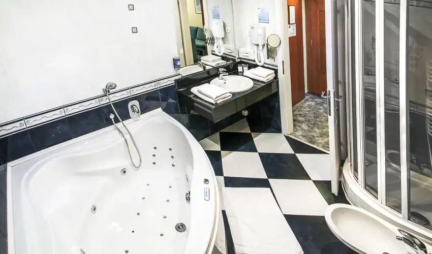 Silver Hotel Hajdszoboszl - Hsvt (min. 3 j)