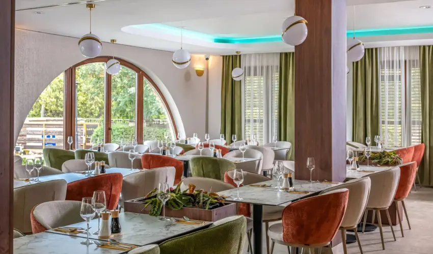 Hotel St�ci� Wellness & Konferencia Vecs�s - Borm�moros H�sv�t (min. 3 �j)