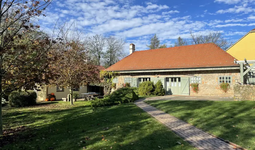 Hotel Szpalma Porva-Szpalmapuszta - Hsvt