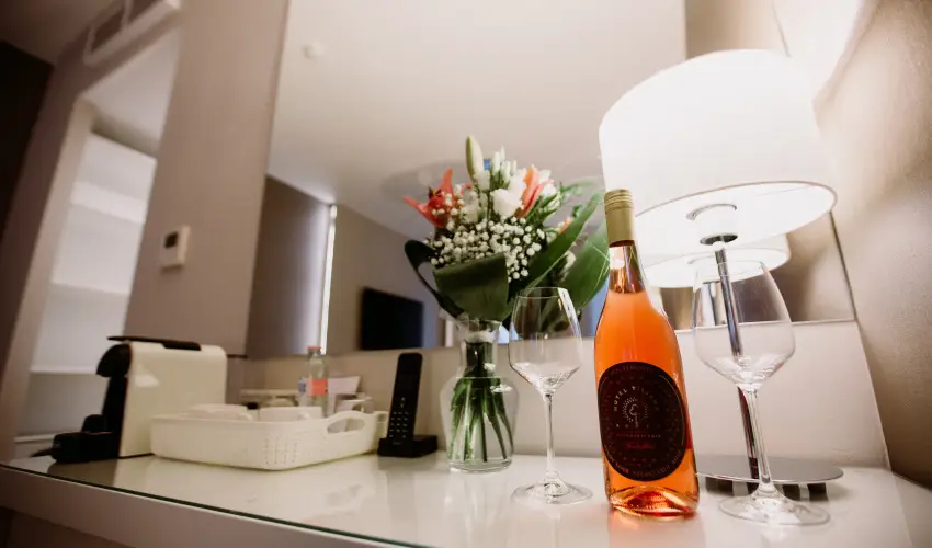 The Hotel Unforgettable - Hotel Tiliana by Homoky Hotels Budapest - Hsvt - teljes elrefizetssel