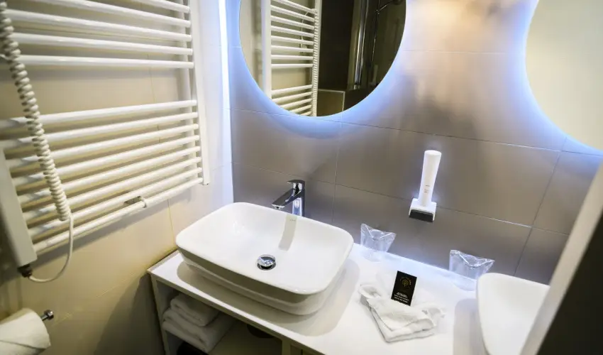 The Hotel Unforgettable - Hotel Tiliana by Homoky Hotels Budapest - Hsvt - teljes elrefizetssel