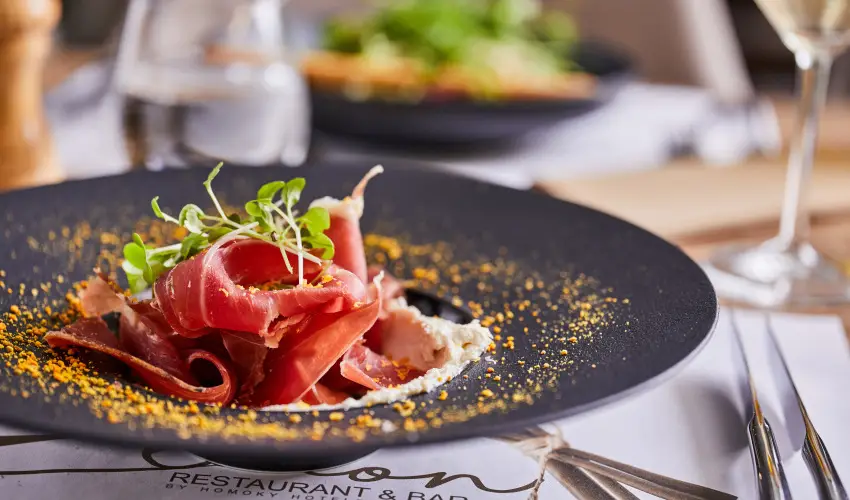 The Hotel Unforgettable - Hotel Tiliana by Homoky Hotels Budapest - Hsvt - teljes elrefizetssel