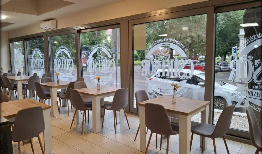 Hotel Unicornis Eger - H�sv�t