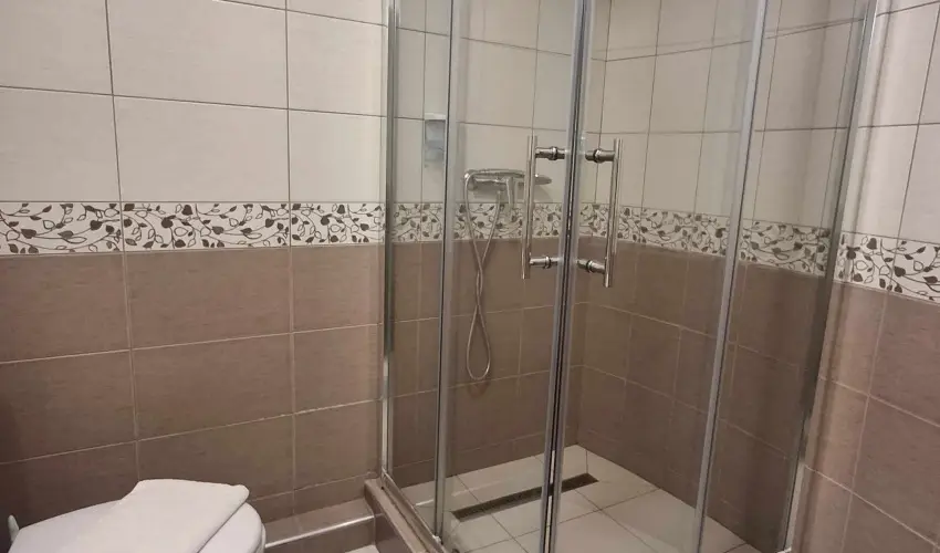 Hotel Unicornis Eger - H�sv�t